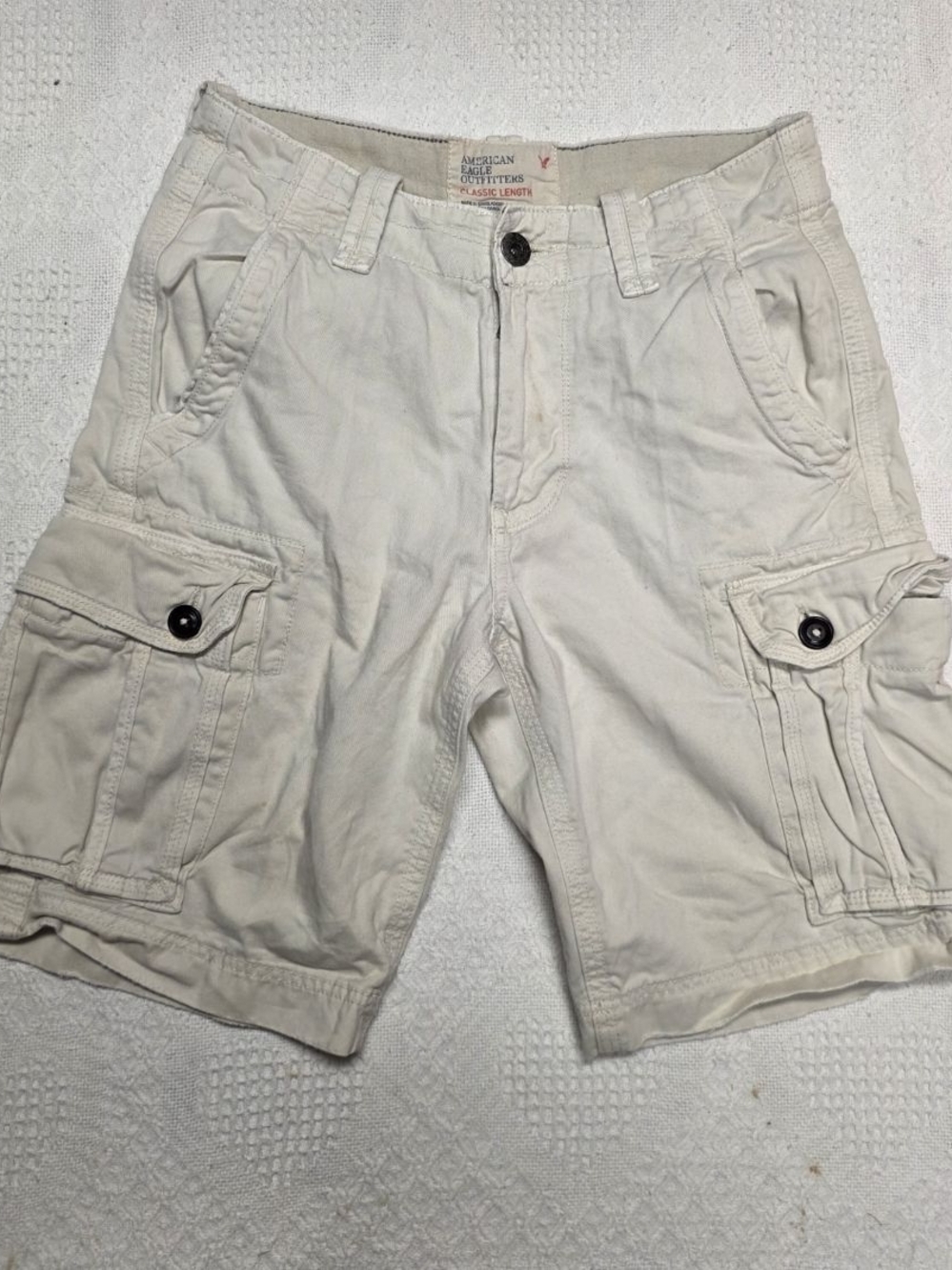 Y2k American Eagle Outfitters Men’s Cream Cargo Shorts